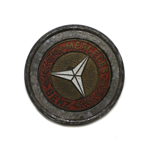 Mercedes Benz Red Center Cap Used (2)